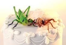 10 Strange and Unique Wedding Cakes