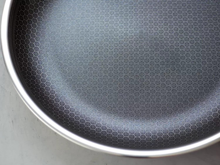 CloseupofHexcladSurface-1ae04d25d5e448158385043c53df49f5